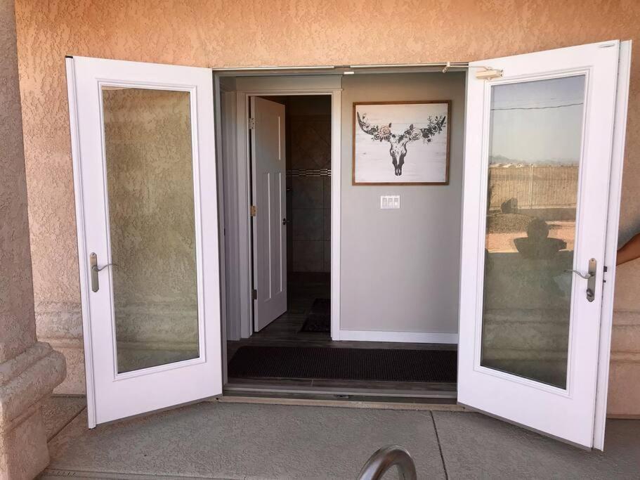 Private View On The Lake Side Of 95! Sleeps 16 Lake Havasu City Kültér fotó
