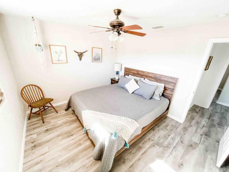Private View On The Lake Side Of 95! Sleeps 16 Lake Havasu City Kültér fotó