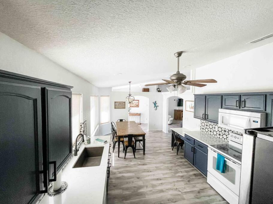 Private View On The Lake Side Of 95! Sleeps 16 Lake Havasu City Kültér fotó