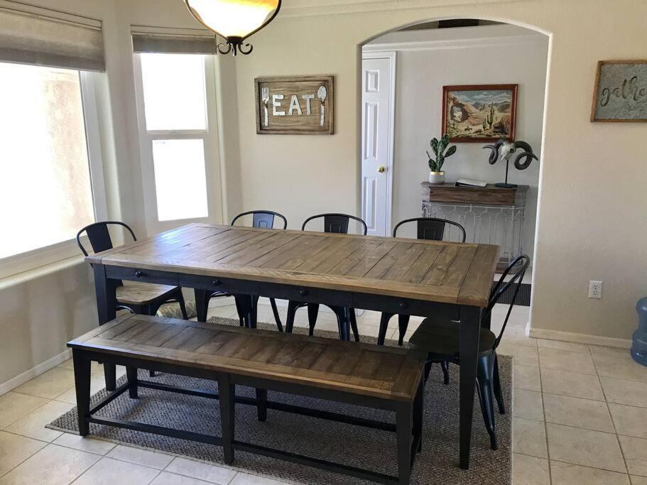 Private View On The Lake Side Of 95! Sleeps 16 Lake Havasu City Kültér fotó