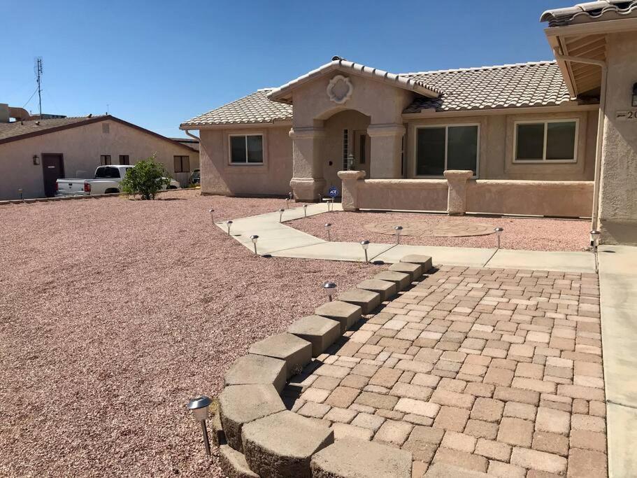 Private View On The Lake Side Of 95! Sleeps 16 Lake Havasu City Kültér fotó