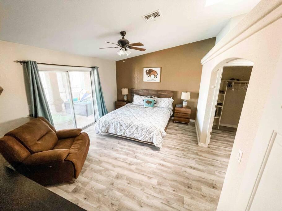 Private View On The Lake Side Of 95! Sleeps 16 Lake Havasu City Kültér fotó
