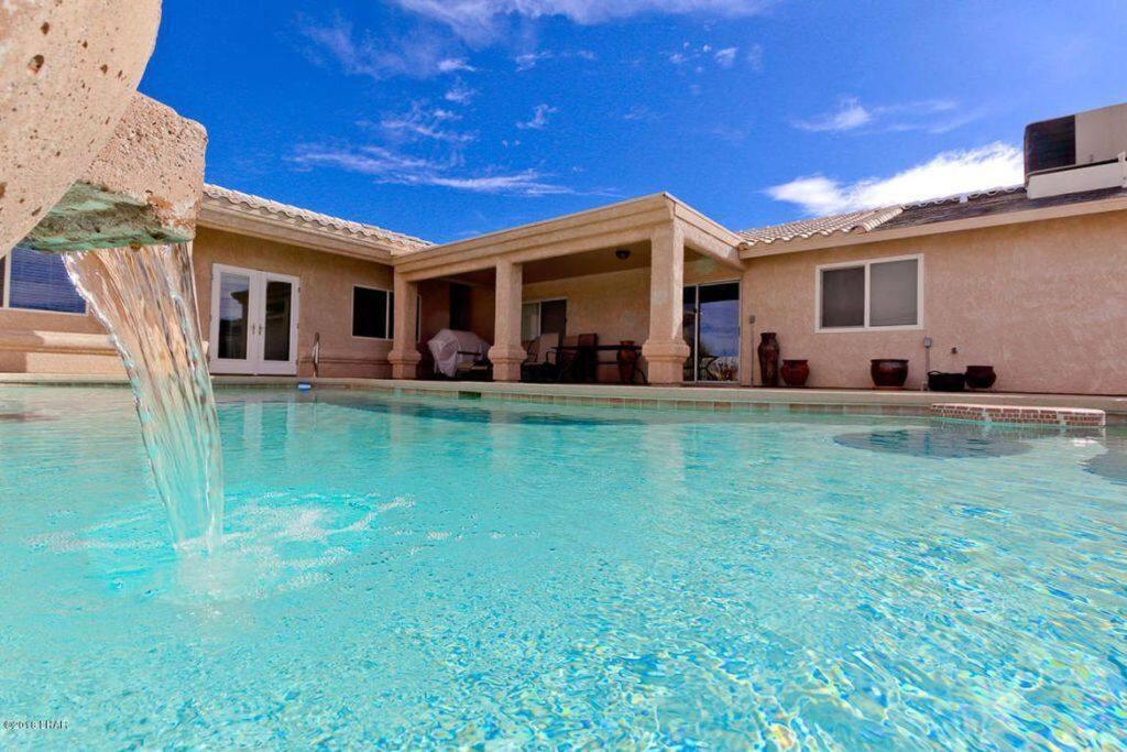 Private View On The Lake Side Of 95! Sleeps 16 Lake Havasu City Kültér fotó