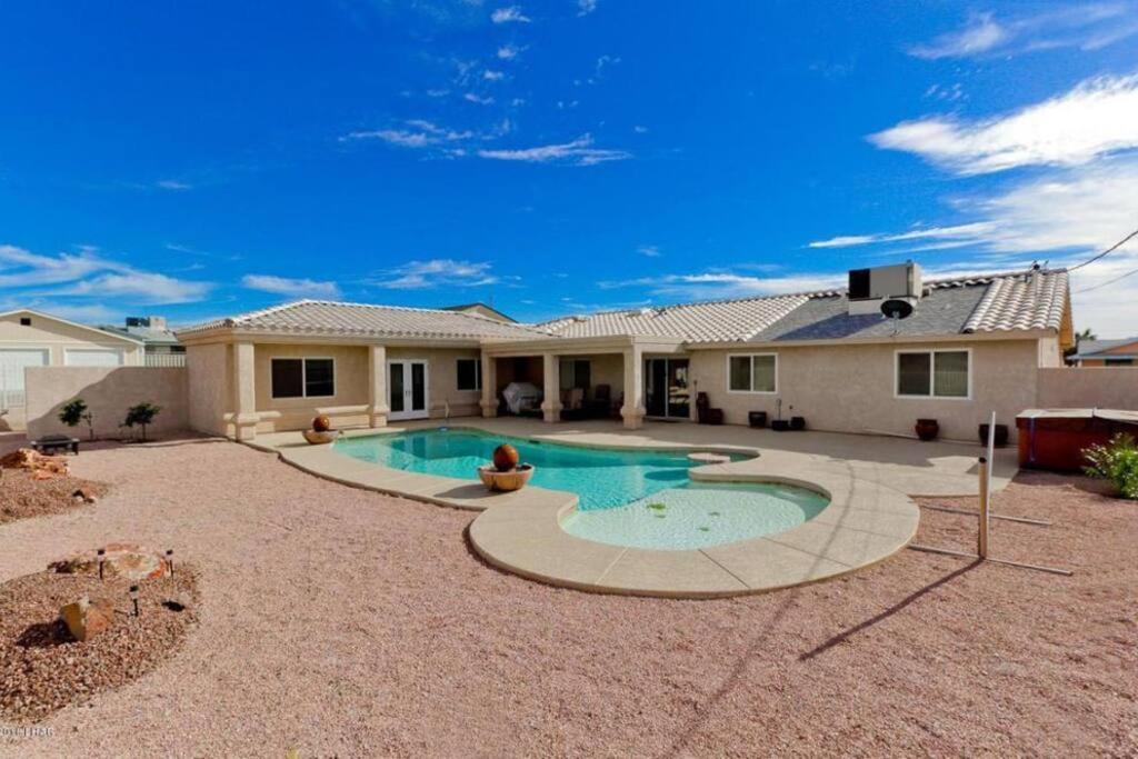 Private View On The Lake Side Of 95! Sleeps 16 Lake Havasu City Kültér fotó